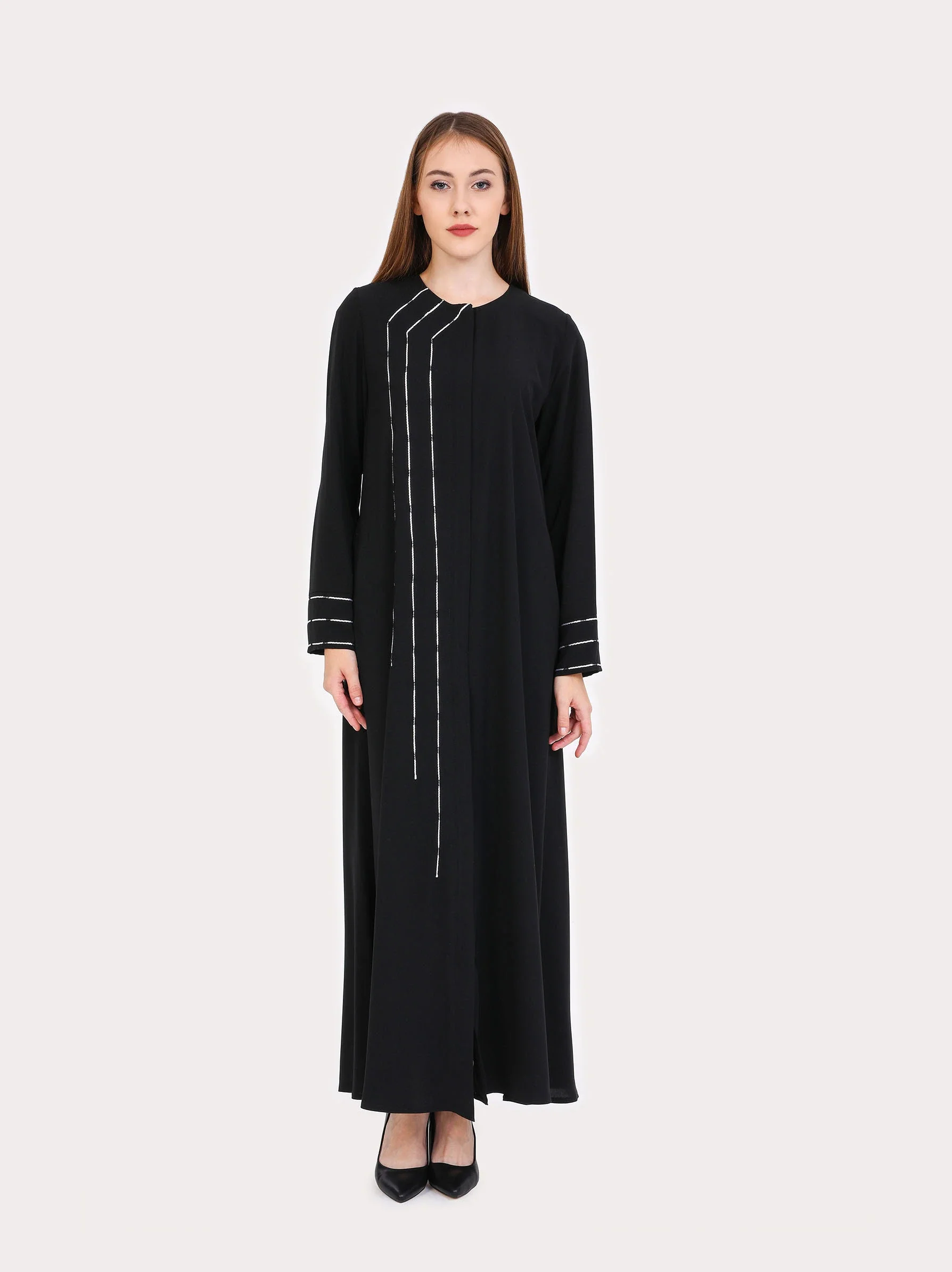 women wearing black abaya