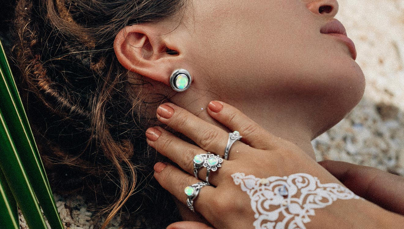October Birthstone: Uncovering the Brightness of Opal
